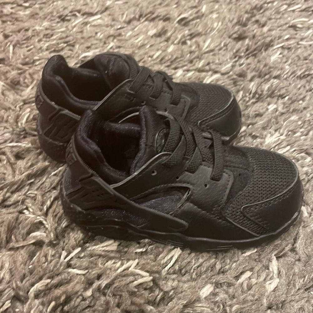 Nike Huarache Run Size 7C